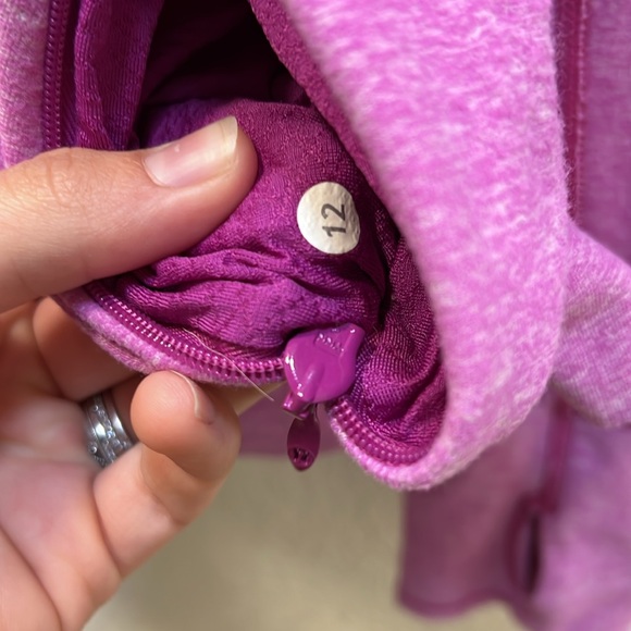 Lululemon Think Fast Heathered Ultra Violet / Ultra Violet sz12 snag on back - Picture 6 of 8